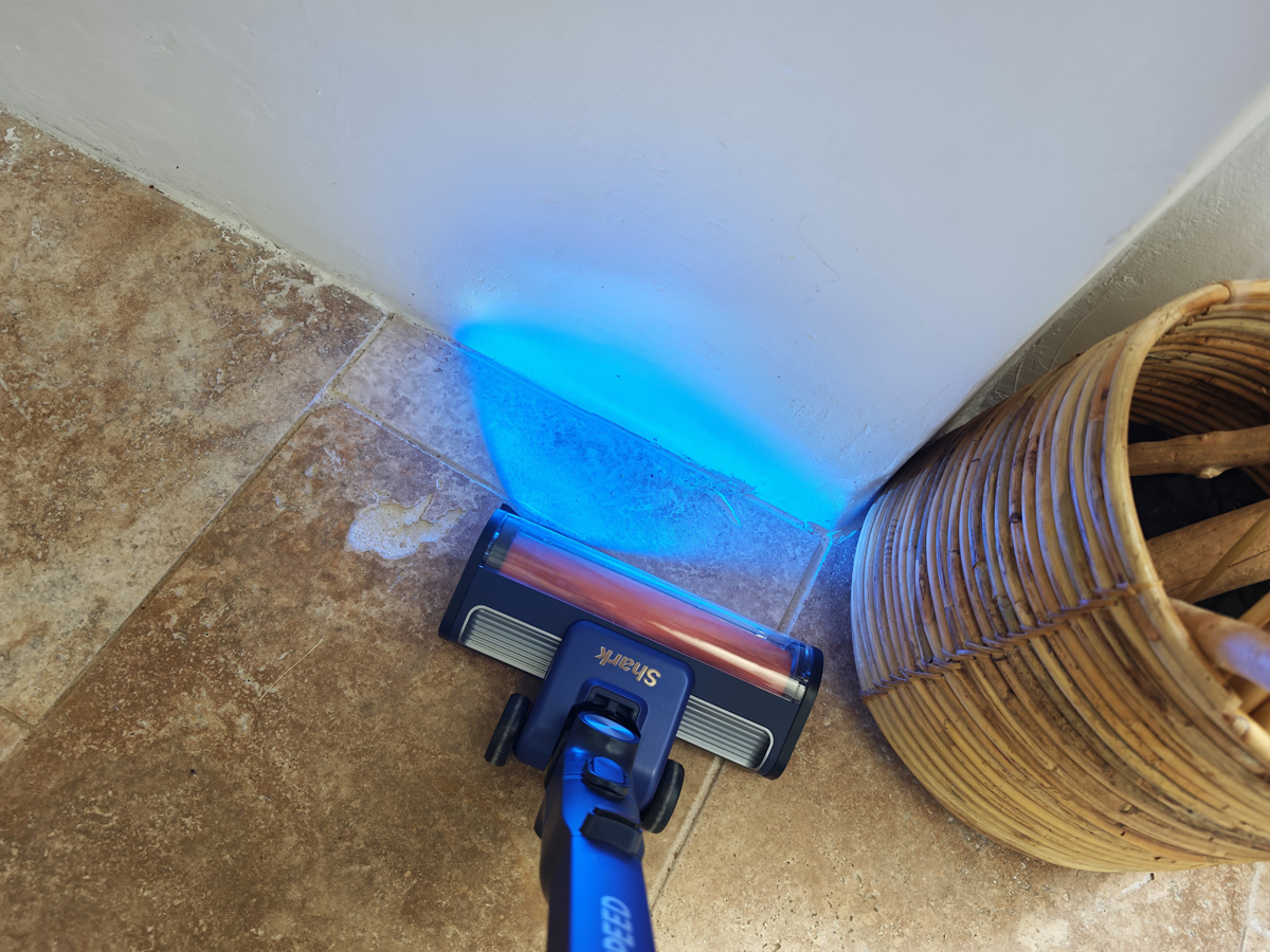 shark powerdetect pet pro clean empty