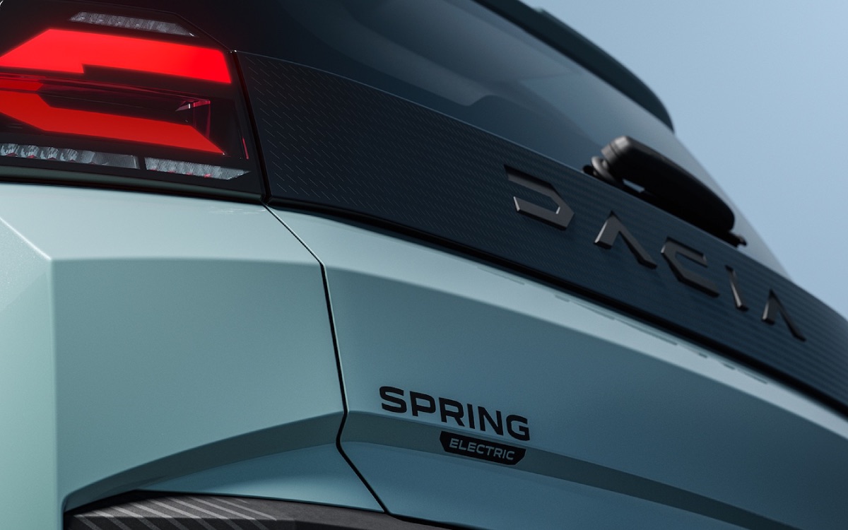 dacia spring 2