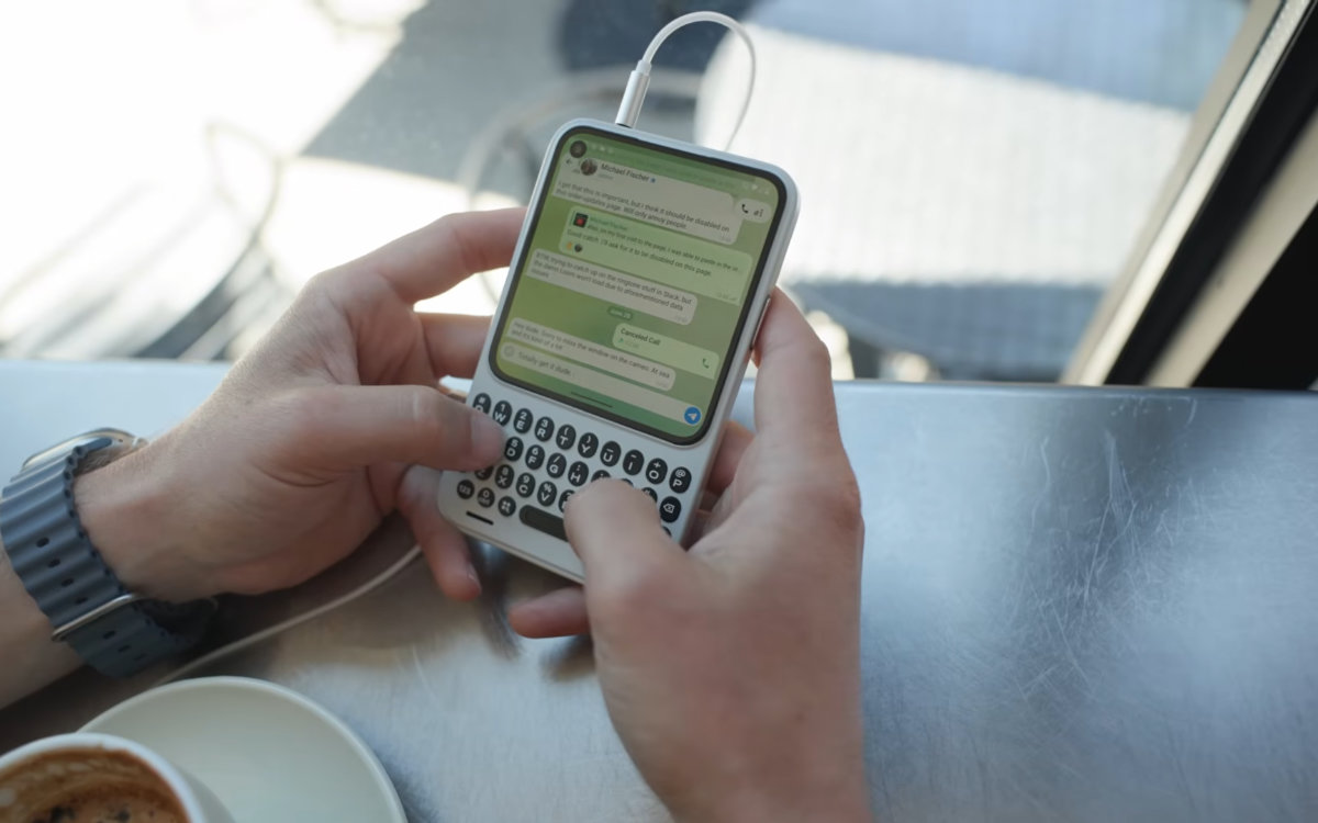 clicks communicator
