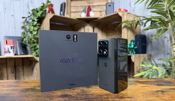 motorola razr fold test