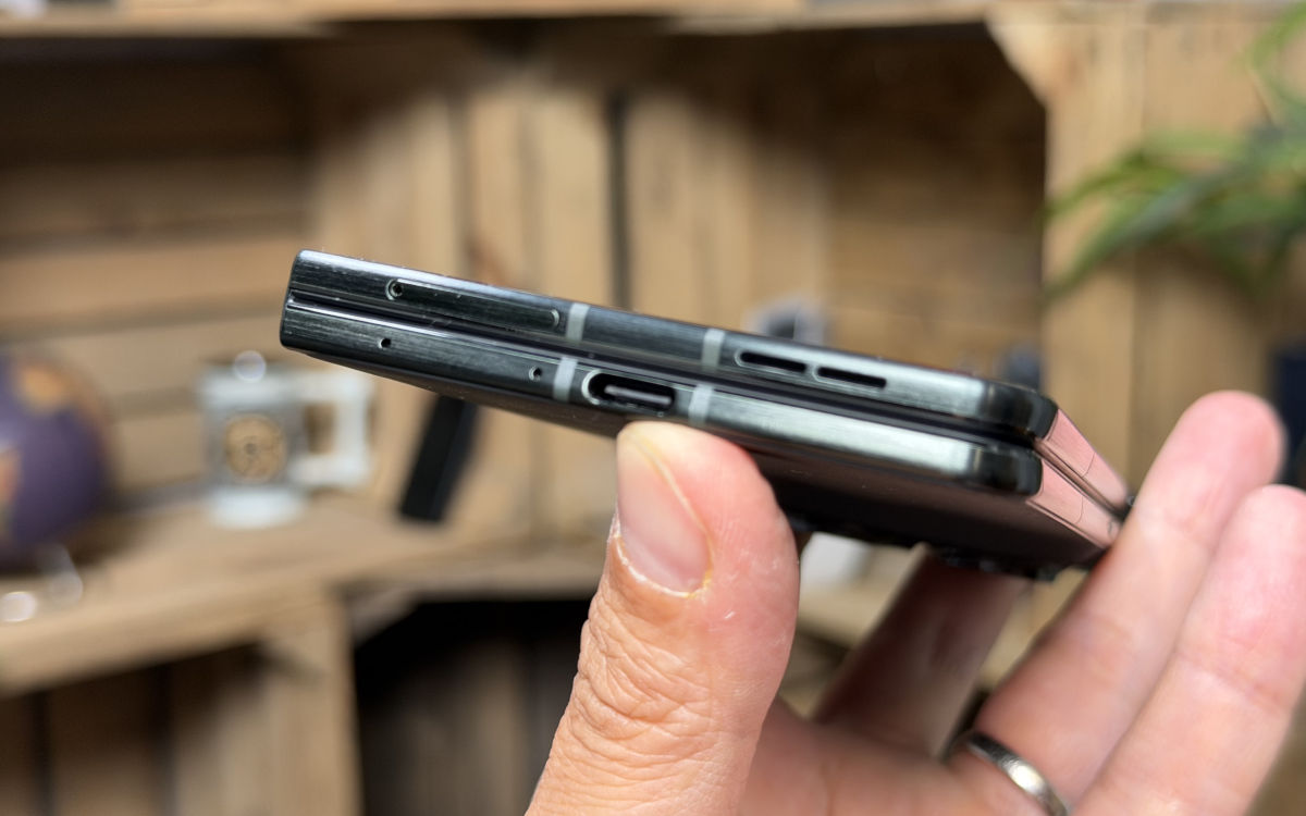 motorola razr fold test