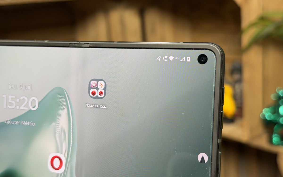 motorola razr fold test