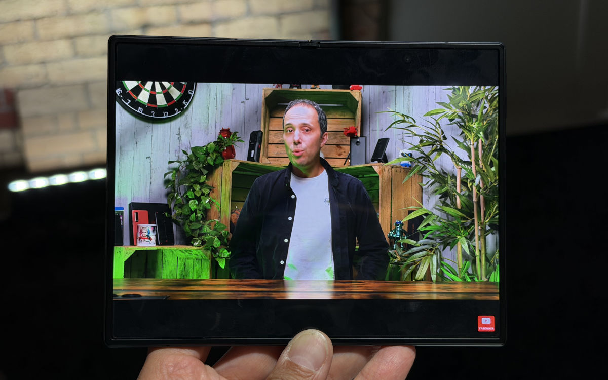 samsung galaxy z fold8