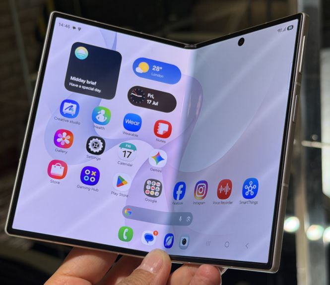 samsung galaxy z fold8