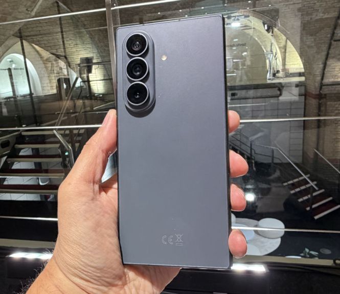 samsung galaxy z fold8 ultra