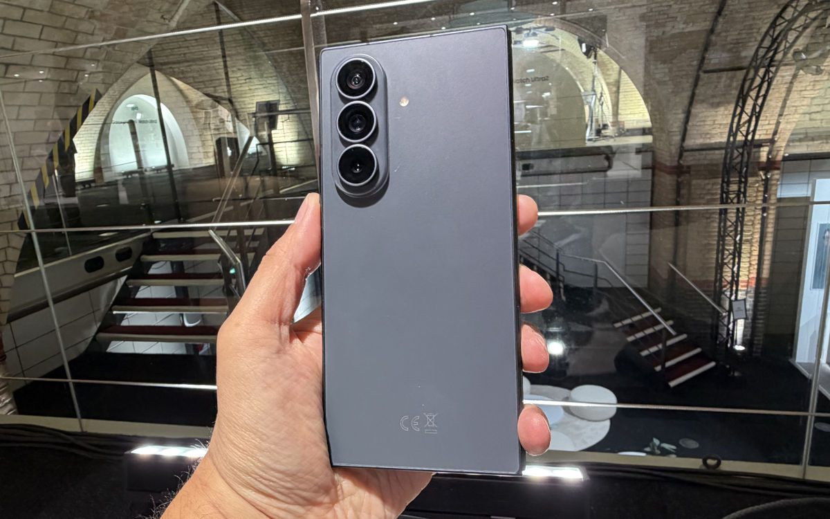 samsung galaxy z fold8 ultra