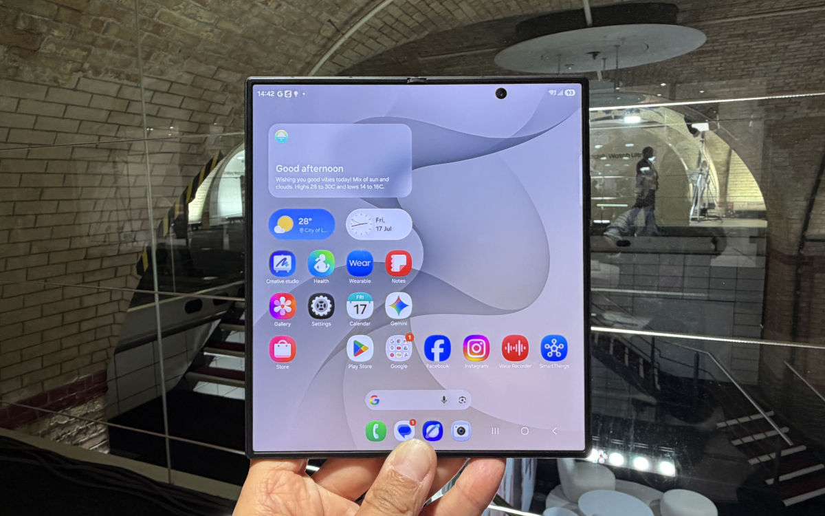 samsung galaxy z fold8 ultra