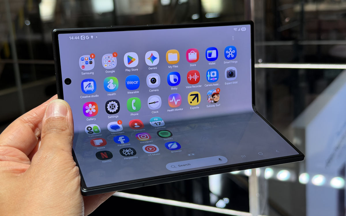 samsung galaxy z fold8 ultra