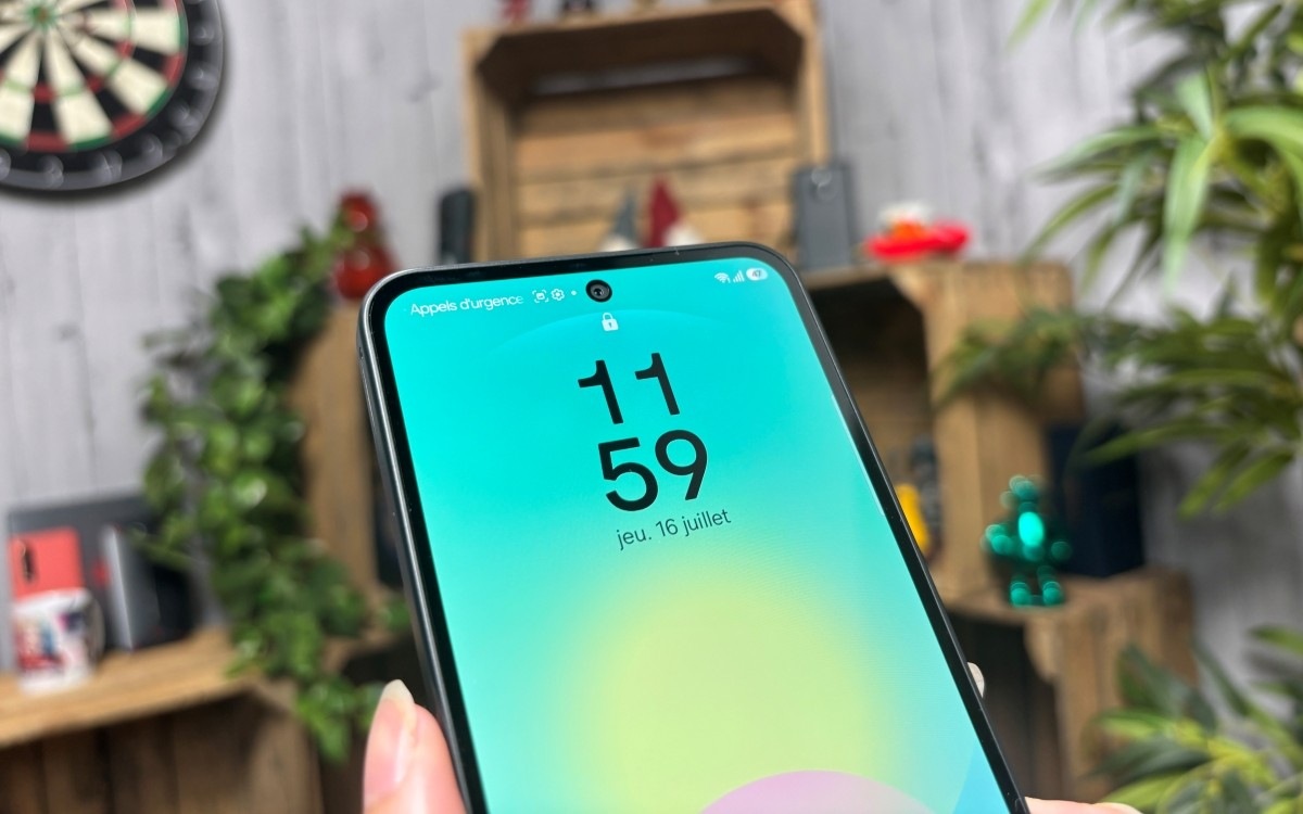 Test Samsung Galaxy A27 poinçon selfie