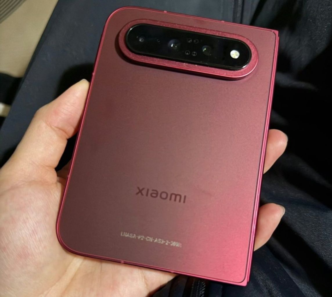 Xiaomi 18 Fold