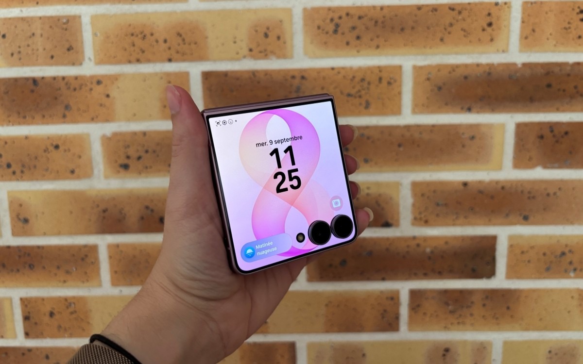Test Samsung Galaxy Z Flip8 écran externe