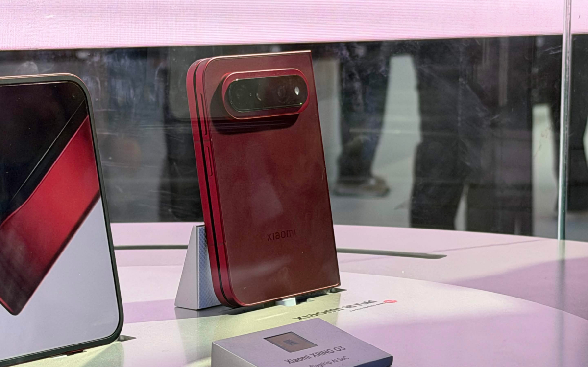 Xiaomi 18 Fold plié