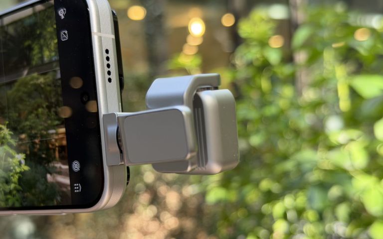 prise-en-main-du-robot-phone-de-honor-tout-est-dans-la-t-te
