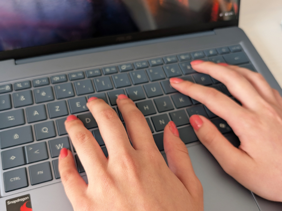 Asus Zenbook UX3480 (2026)