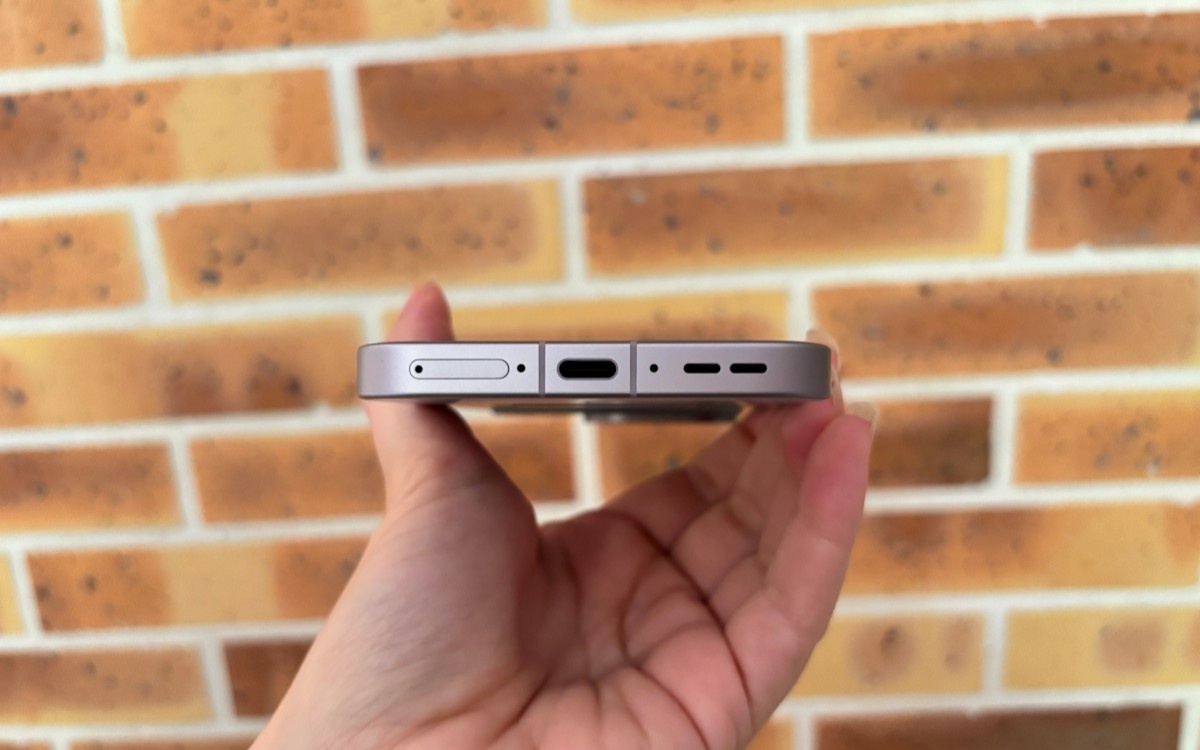 Test Oppo Find X10 tranche inférieur port charge