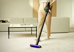 dyson v8